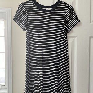 H&M Ribbed T-shirt Dress in Size Medium